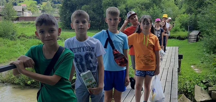 Mountain Drive Children's Camp. Visit with a special offer of 4.