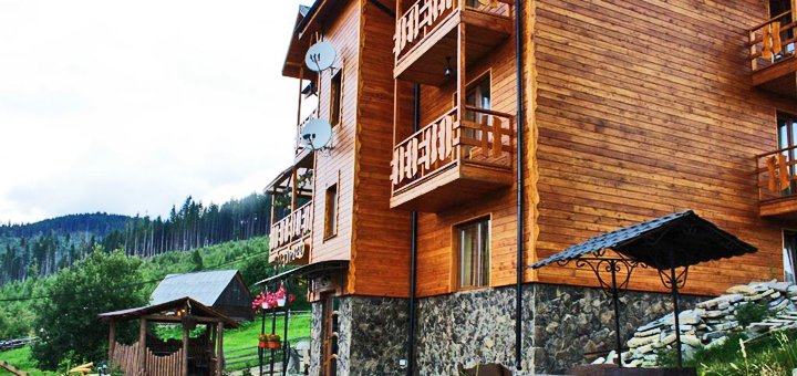 “Freaks” Hotel Bukovel1