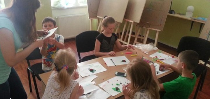 Школа мистецтв «Art-Place» відвідуйте по акції 1