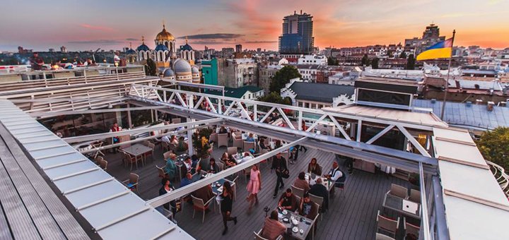 Ресторан с видом на Киев «Martini Terrace restaurant»