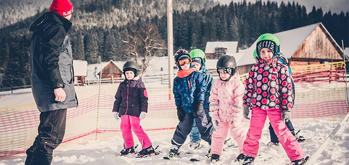 Discounts for rest in the Krasna Polyana Gostiny Dvor in Polyanytsya. Remove the number for the promotion. 2