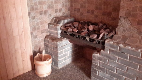 Лазня на дровах у приватній садибі «Поляна Аква Резорт» у Поляні. Замовляйте послуги спа зі знижкою.