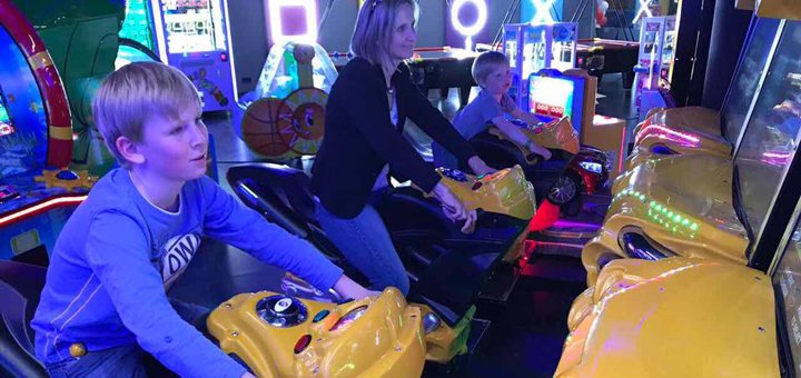 «PLAY CITY» - розважальний центр в Києві з акціями