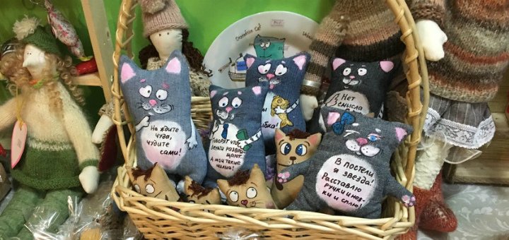 Общение с кошками в «Одесской котйне». Необічніе кафе Одессы. Скидки в кафе Одесса.