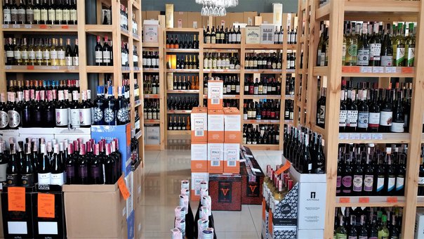 Вино и гастраномия от сети виноматркетов «OKwine» в Киеве заказать со скидкой