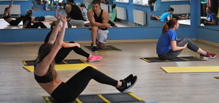 Group lessons in &quot;sky hall&quot; zaporozhye