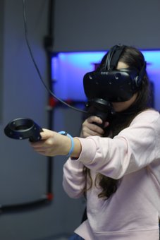 Virtual space in the MirVR club in Odessa. Sign up for the game at a discount.