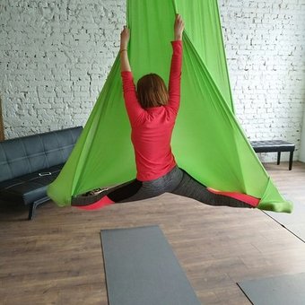 Fly Yoga at the Ukrainian Federation of Air Yoga and Yoga in Kramatorsk. Buy season tickets for the promotion.