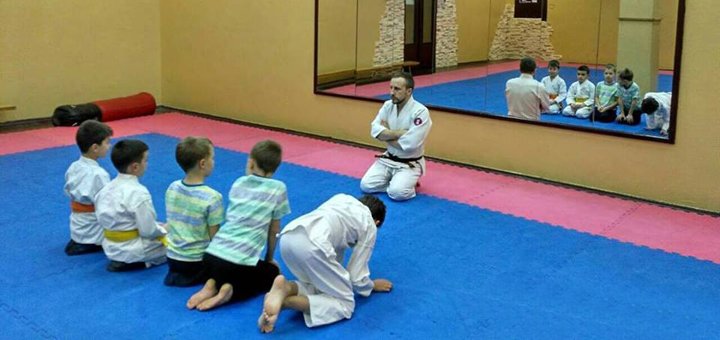 Единоборства в клубе традиционного окинавского годзю-рю карате-до «Сэнтора». Записаться по акции