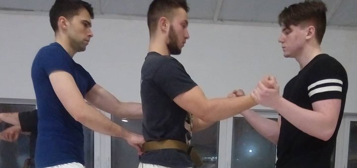 Спортивные занятия в клубе традиционного окинавского годзю-рю карате-до «Сэнтора». Зарегистрироваться недорого