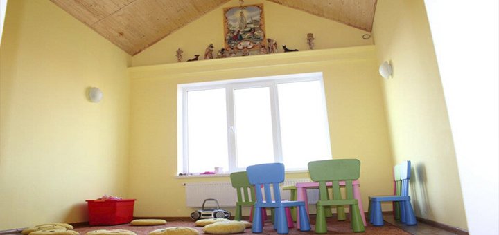 International English School "Mortimer English Club"