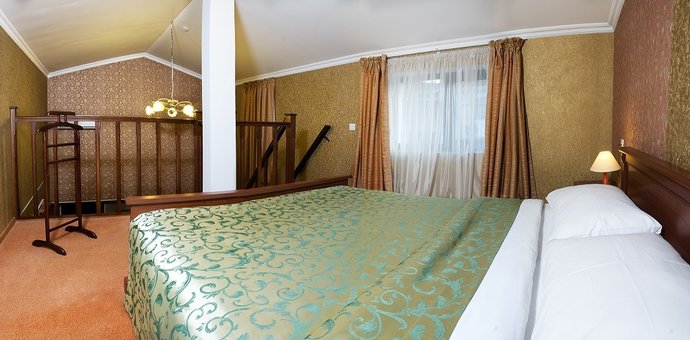 Знижки на відпочинок у готелі Royal Street Hotel 27