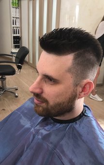 Зачіски в студії краси «Dali's Hair & Beauty Studio». Записати зі знижкою