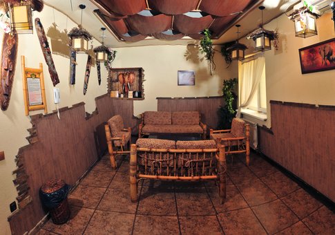 Малий зал у ресторанному комплексі «Carskoe-Selo» у Кривому Розі. Замовити зі знижкою
