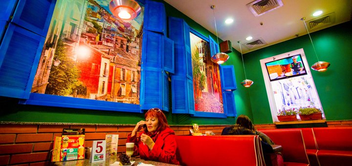 Salads in the pizzeria "celentano" in the dnieper. order by promotion