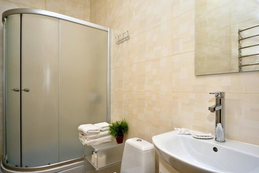Двомісний номер з балконом в апарт-готелі «Heart Kiev Apart Hotel» в Києві. Забронювати номер недорого