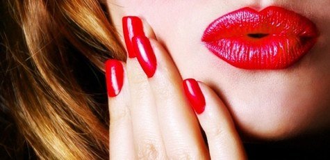 Red_nails_001
